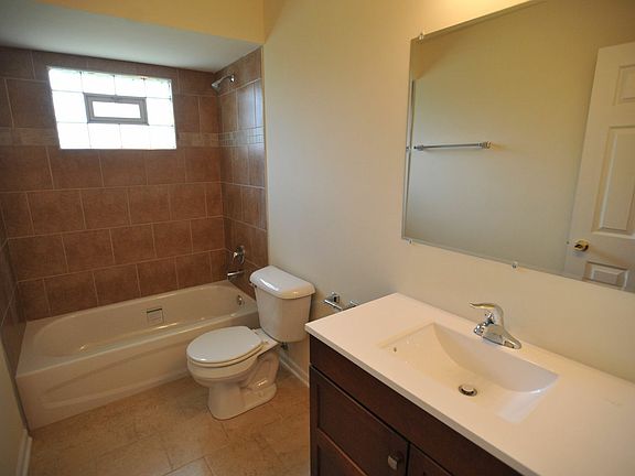 5th image of 3631 Glynwood Ln