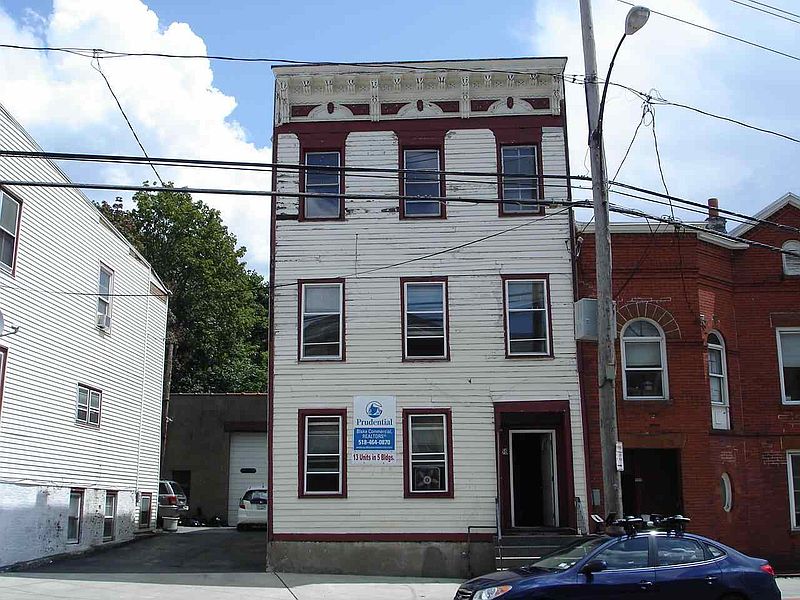 3rd image of 54-62 DELAWARE Avenue