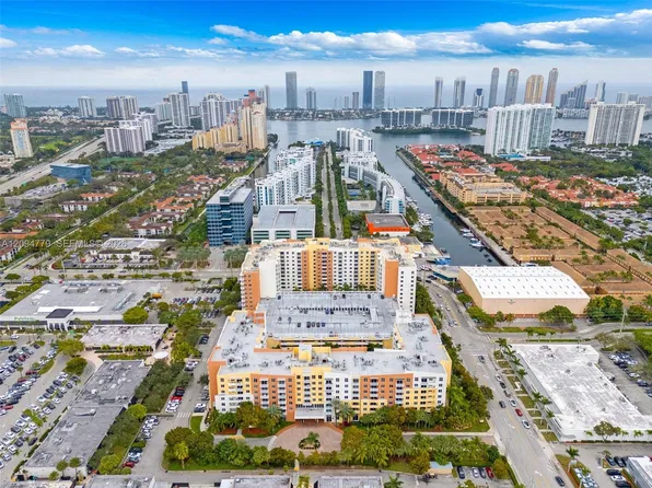 18800 NE 29th Ave, Aventura, FL
