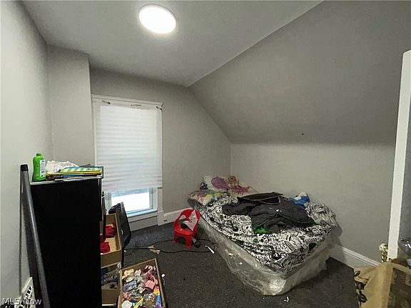 5th image of 7500 Dearborn Ave