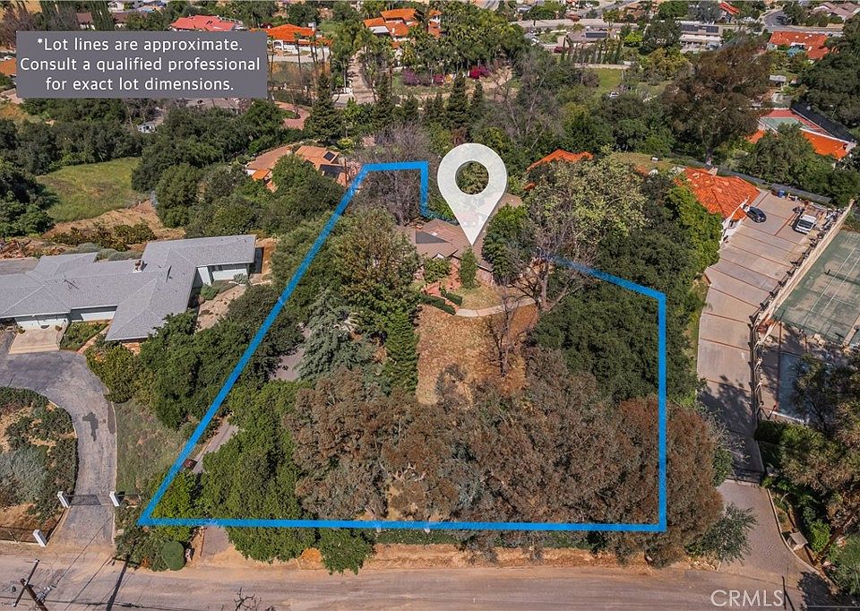 1st image of 14983 Las Tunas Dr