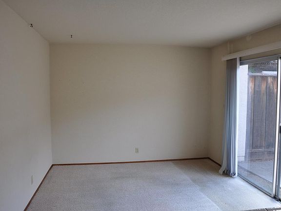 4th image of 14896 Tahoe Way