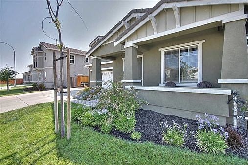 2nd image of 480 Tilden Cir