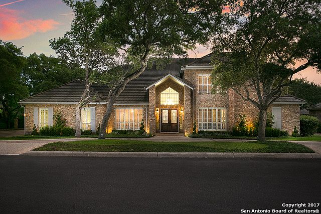 1st image of 7 Camden Oaks