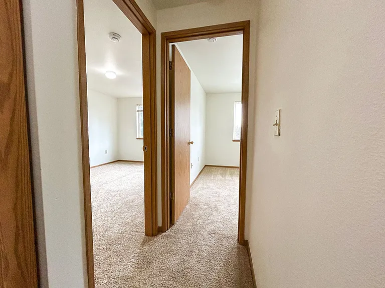 3605-3625 Belle Vista Ct S — Photo 19