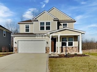 204 Deanscroft Dr, Pickerington, OH 43147