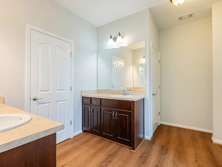 4525 Village Ct — Photo 18
