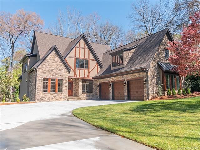 1st image of 822 Jefferson Dr