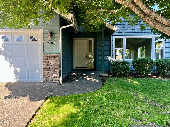 2nd image of 1288 SW Sturgeon Ct