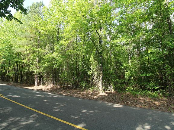 2nd image of 2 Mott Rd