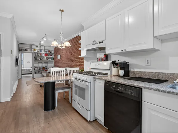 1013 Park Avenue image 3 of 12