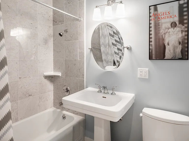 1739 Lake St #112 — Photo 3