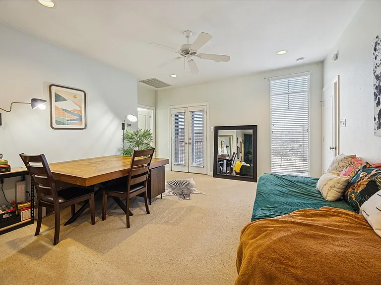 2207 Austin St — Photo 16