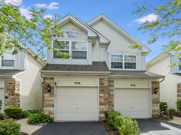 956 Mesa Dr, Lake In The Hills, IL 60156