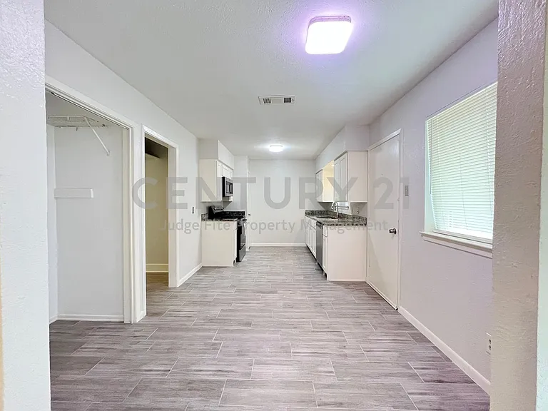 2121 Spanish Trl — Photo 7