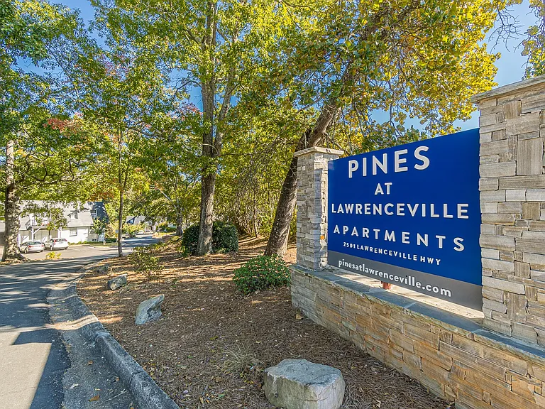 Pines at Lawrenceville Apartments — Photo 35