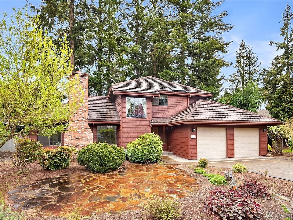 1st image of 1810 160th Ave NE