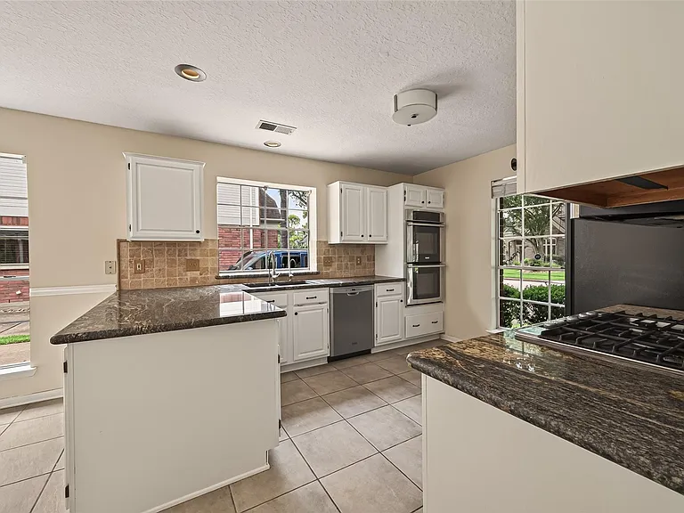 3414 Cobblestone Creek Way — Photo 21