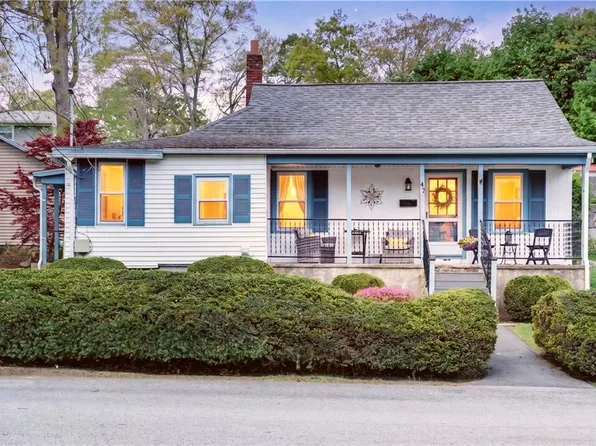 47 Revere Ave, West Warwick, RI 02893