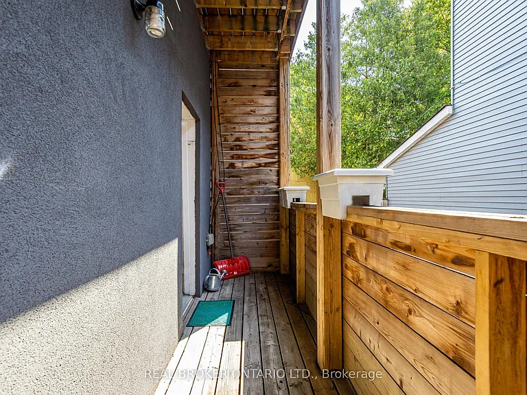 371 Jones Ave #MAIN — Photo 14