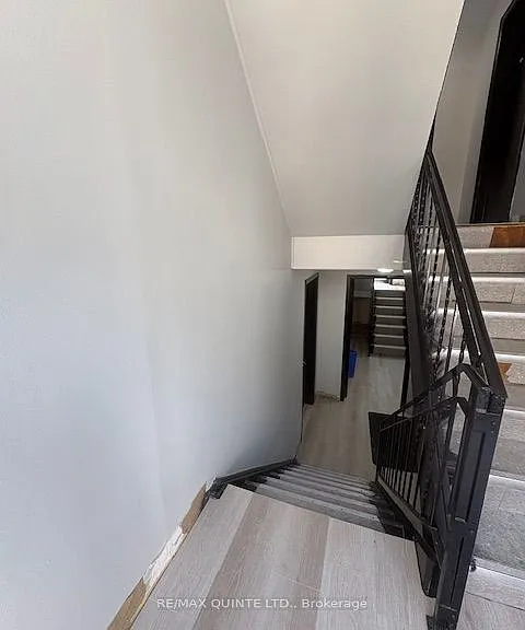 172 Queen St #2 — Photo 3