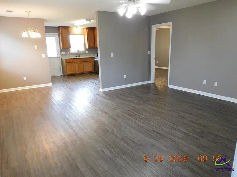227 W Wrasling Way — Photo 3