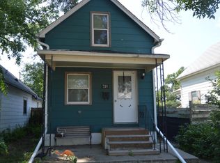 719 3rd Ave SW, Aberdeen, SD 57401