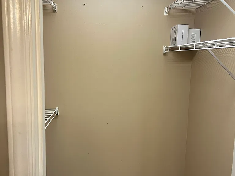 897 E Northfield Blvd — Photo 7