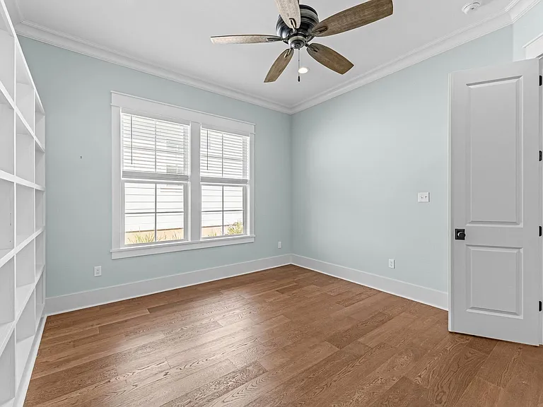 465 Karcher Ave — Photo 30