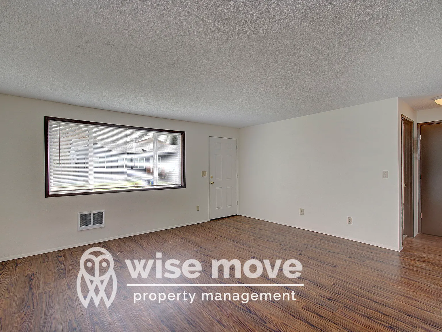 2 bed, 780 sqft, $1,690 — Photo 3