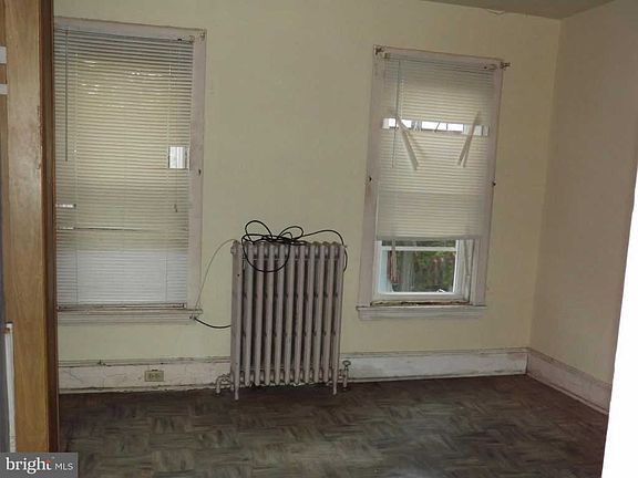 4th image of 1829 W 3rd St