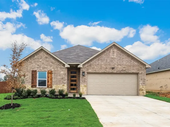 201 Magnolia Dr, Azle, TX 76020