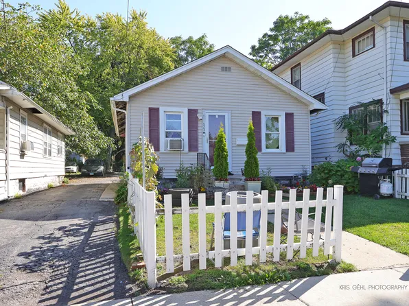 523 N Poplar St, Waukegan, IL 60085