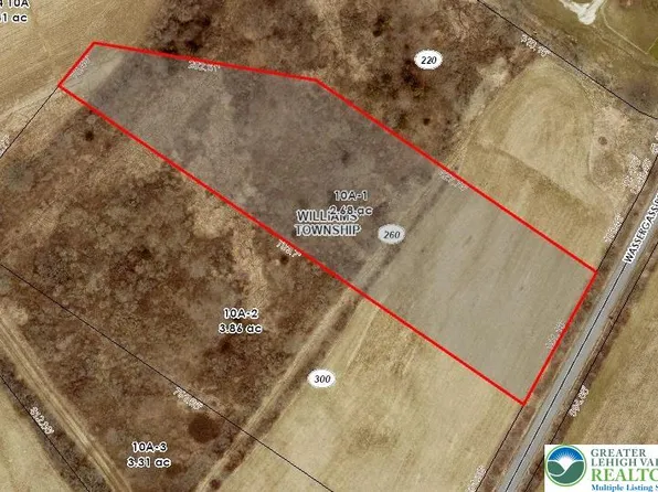 260 Wassergass Rd, Hellertown, PA 18055