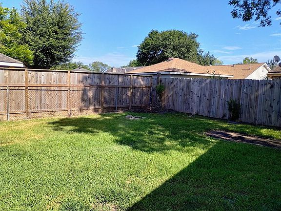 2nd image of 9227 Claridge Dr