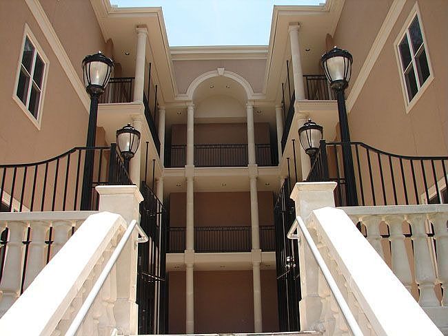 1st image of 58 Briar Hollow Ln APT 407