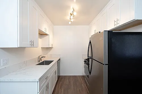 Thomas Ave, 925 Photo 1