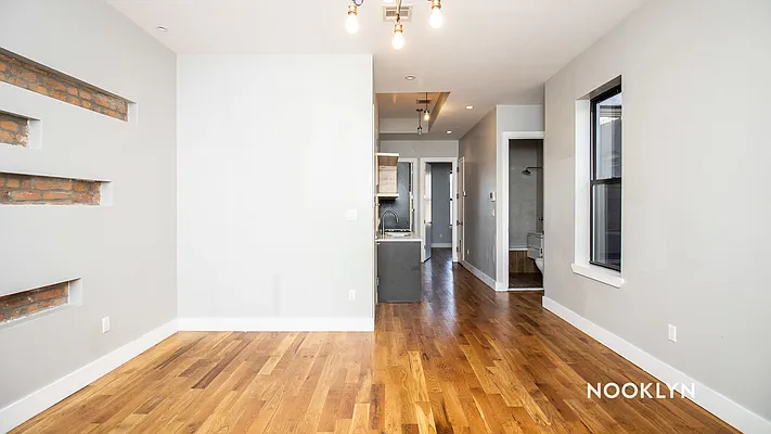 Rented by Nooklyn NYC LLC | media 13