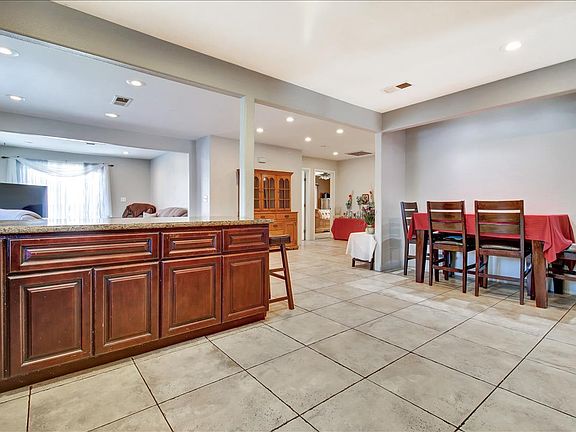 5th image of 4944 Snow Dr