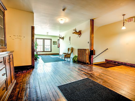 4th image of 908 Main St #205
