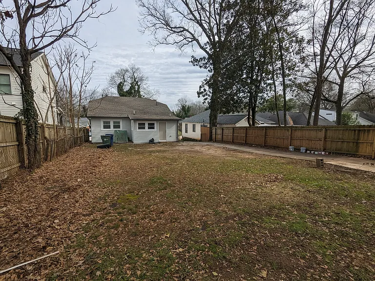 1533 Melrose Dr SW — Photo 11