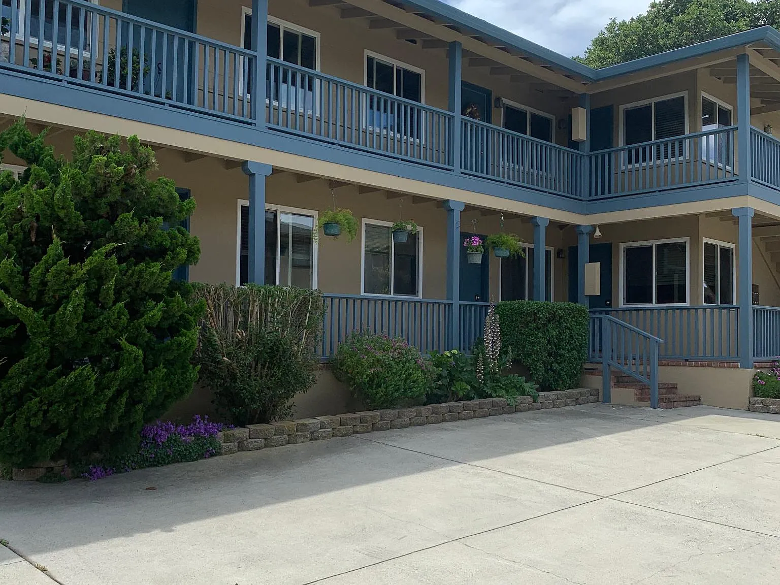 1 bed, 500 sqft, $2,100 — Photo 2