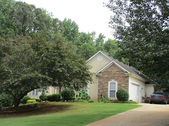2nd image of 139 Crown Park Dr