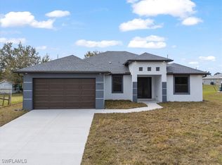 2815 2nd St W, Lehigh Acres, FL 33976