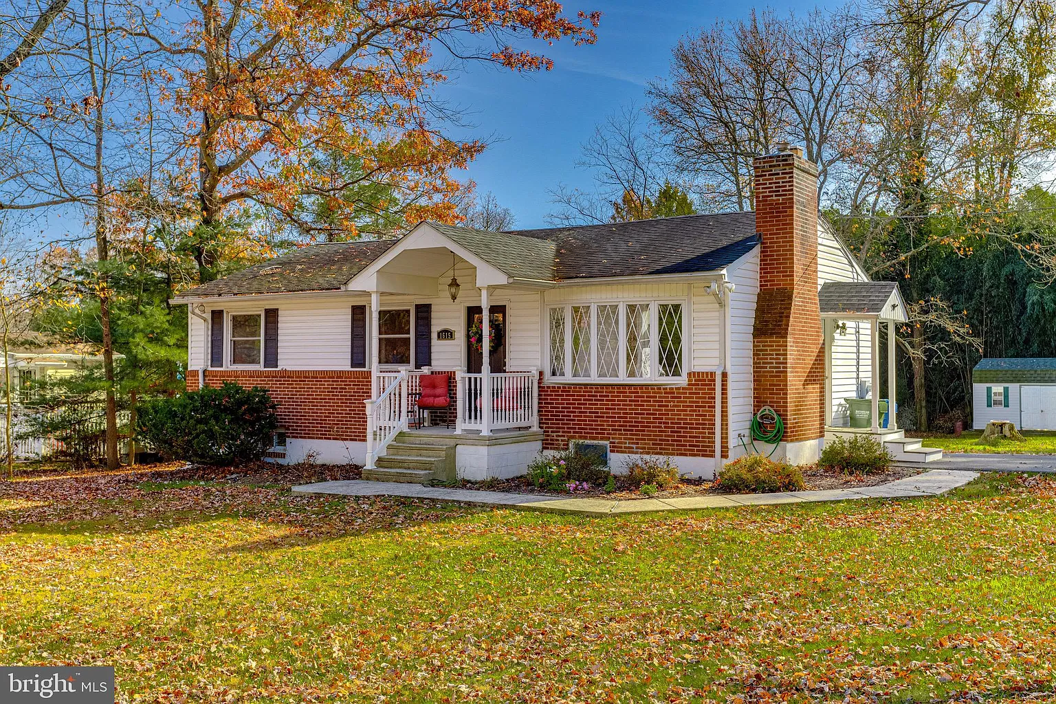 1615 Holly Dr photo 1