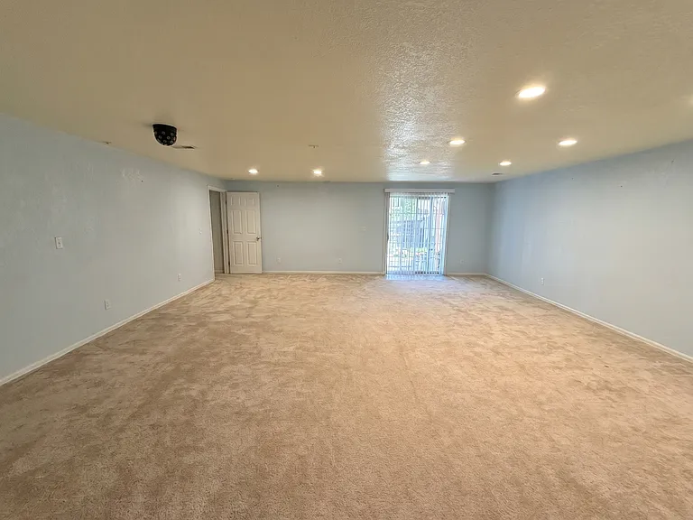 8043 Clay Dr — Photo 29