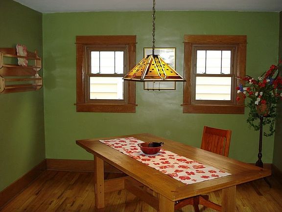 4th image of 437 Peach Orchard Ave