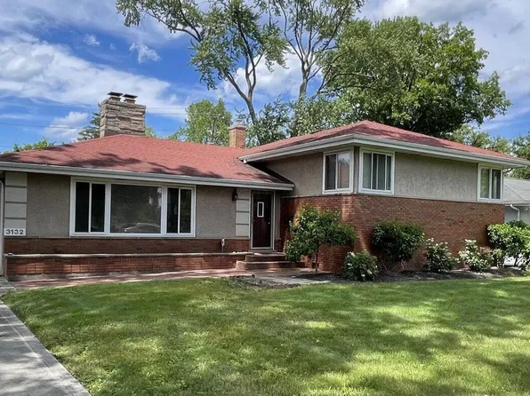 3132 Broadmoor Ave, Columbus, OH 43209