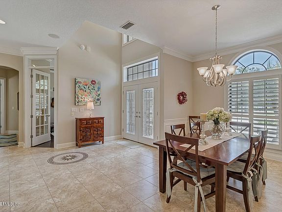 5th image of 111 Sawbill Palm Dr