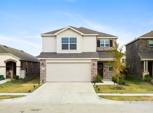 1355 Panorama Dr, Forney, TX 75126
